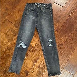AE distressed gray jeans